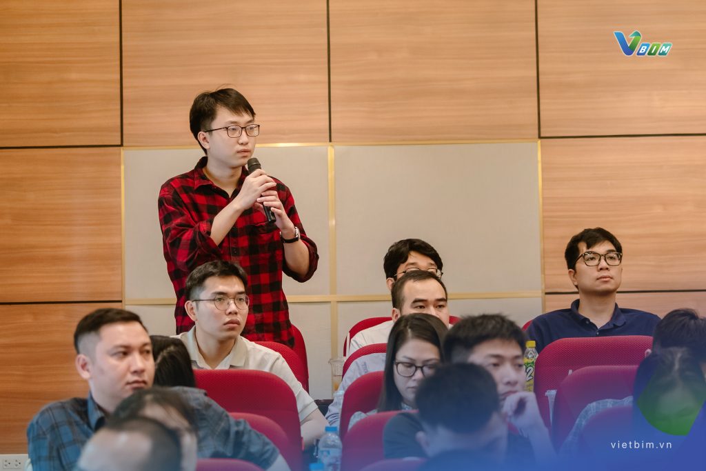 Người tham dự đưa vấn đề, trao đổi cùng đại diện VBIM trong buổi tập huấn